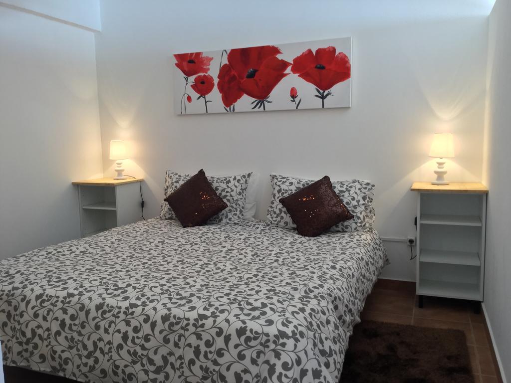 Banda Do Sol Self Catering Cottages Estreito Da Calheta Стая снимка