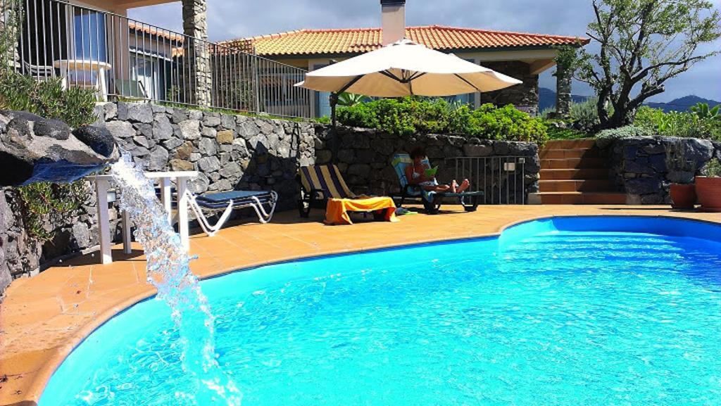 Banda Do Sol Self Catering Cottages Estreito Da Calheta Стая снимка